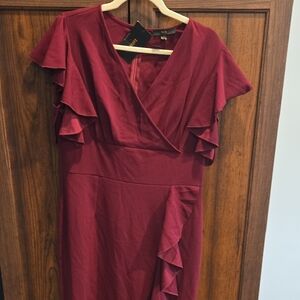 Elegant Burgundy Midi Dress with Ruffle Sleeves